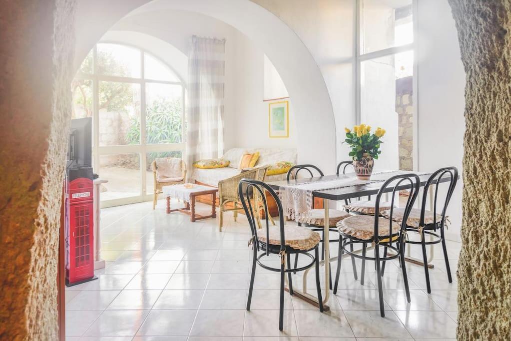Appartamento In Pietra Di Tufo Verde Ischitana, Forio Forio di Ischia Esterno foto